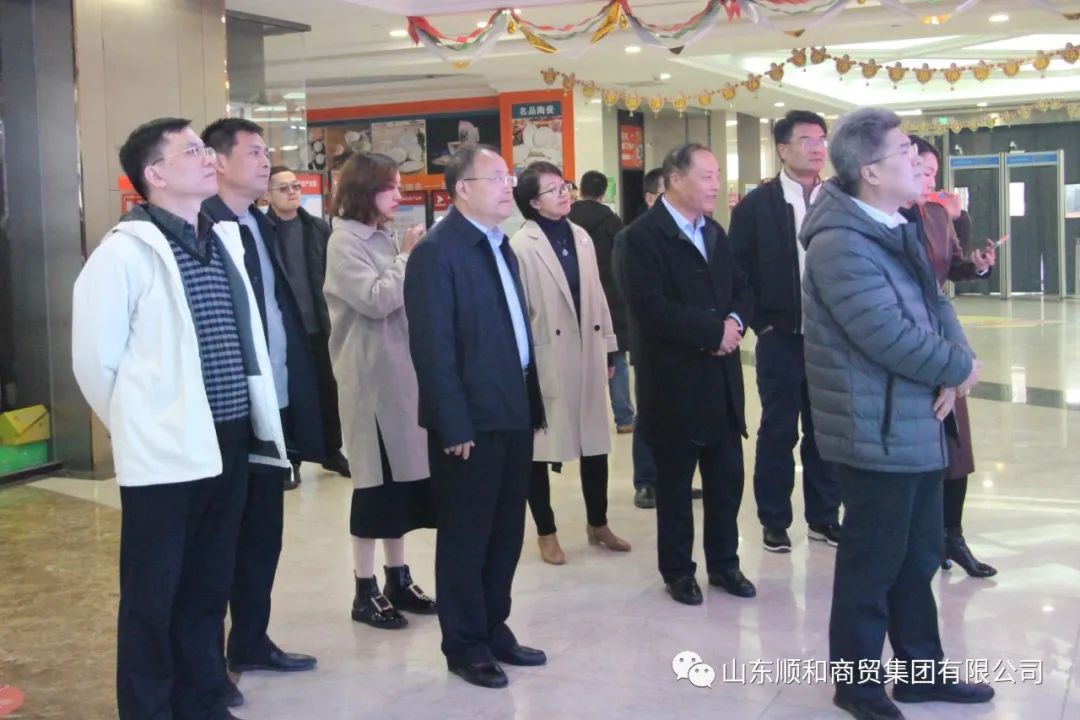 大眾報業(yè)一行蒞臨順和直播參觀調研