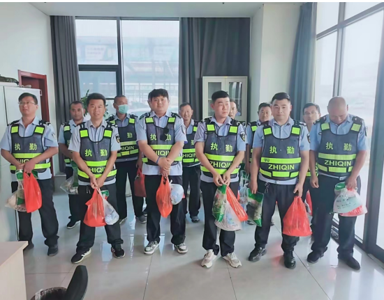 致敬高溫下的堅守，送上最暖心的“清涼”